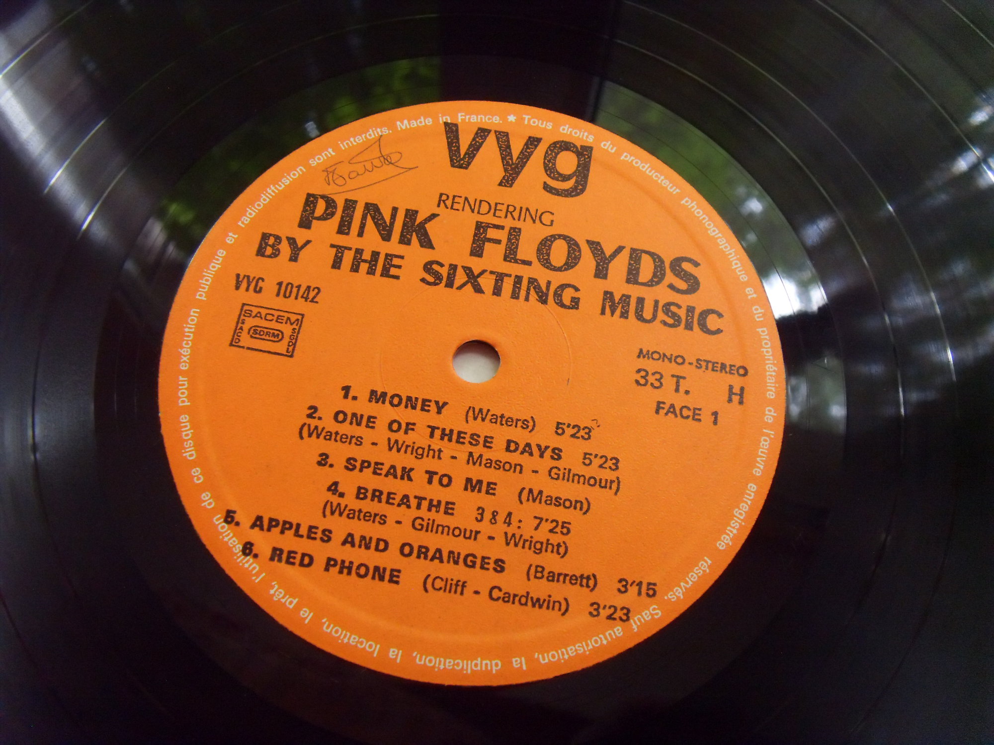 PINK FLOYDS SIXTING MUSIC Rendering Pink Floyds 3