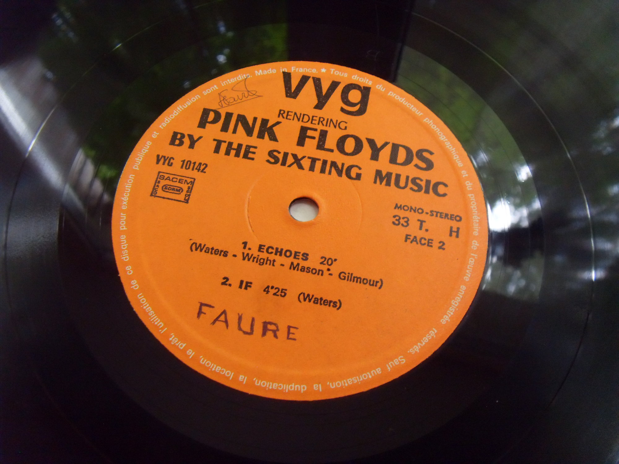 PINK FLOYDS SIXTING MUSIC Rendering Pink Floyds 4
