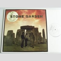 nw000989 (STONE GARDEN — Stone Garden)